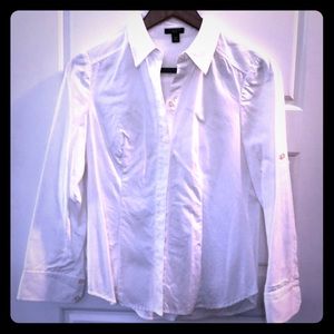 White blouse. Feminine, beautiful fit